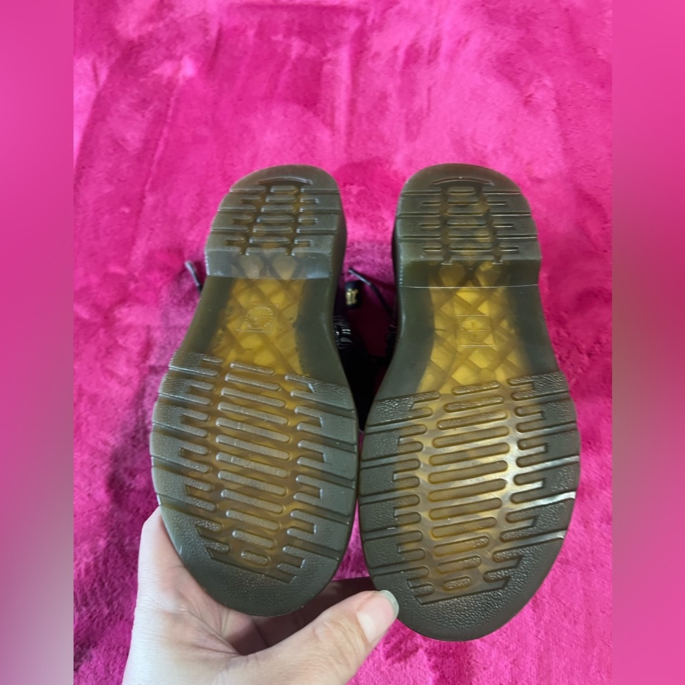 Dr. Martens Shiny Black Kids Boots - Picture 6 of 6